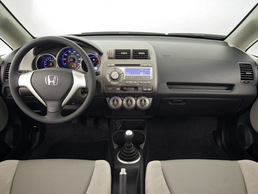  Honda Fit 2006 года  (US) (фото 3 из 19)